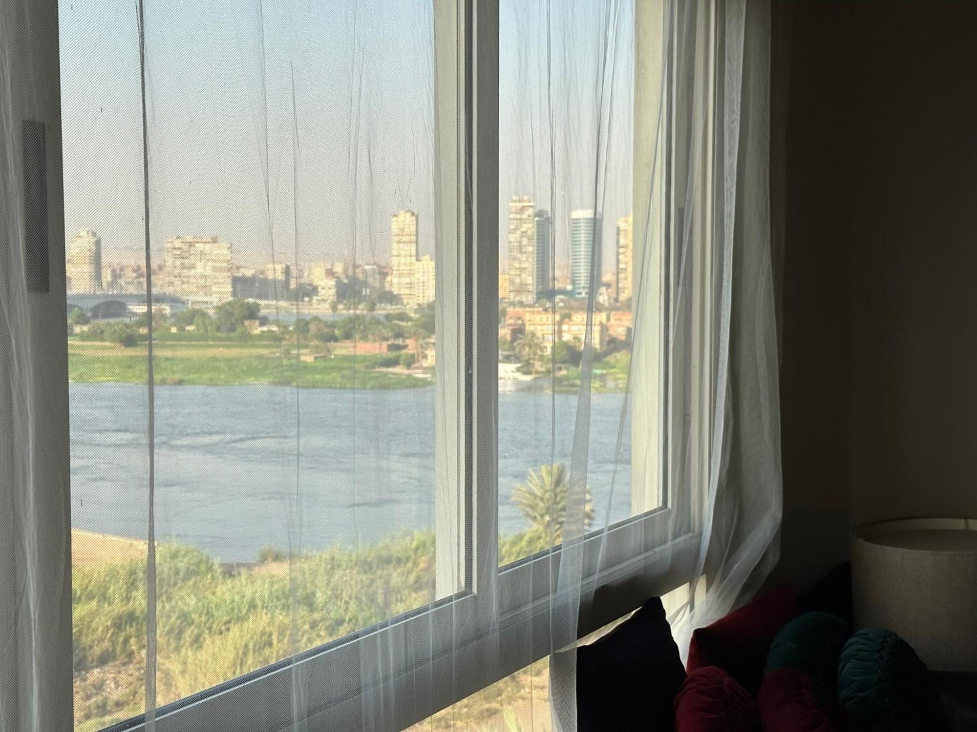 Apartment علي النيل للعائلات بالقاهرة Cairo